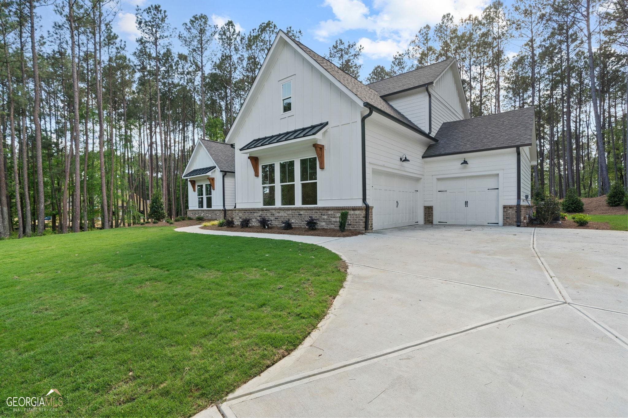 2401 Club Drive