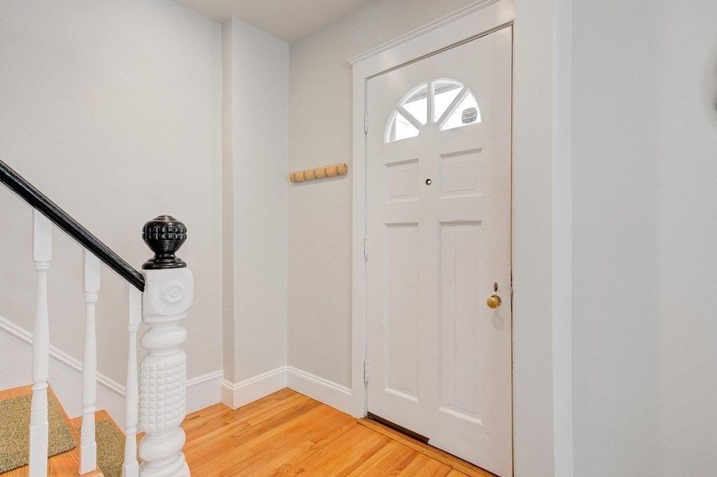 25 Elmwood St