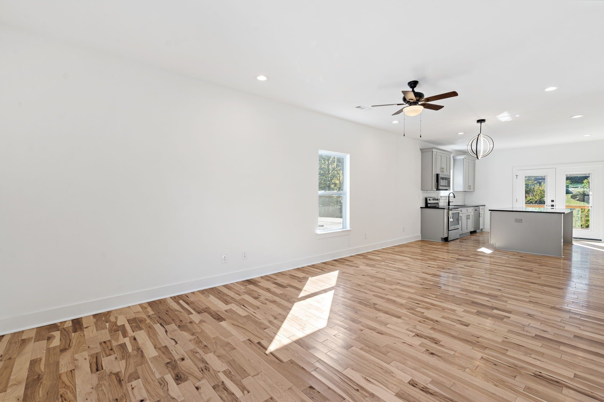 1235 Vultee Blvd