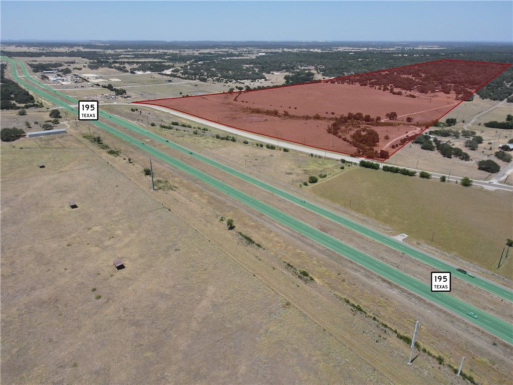 8808 Old Highway 195