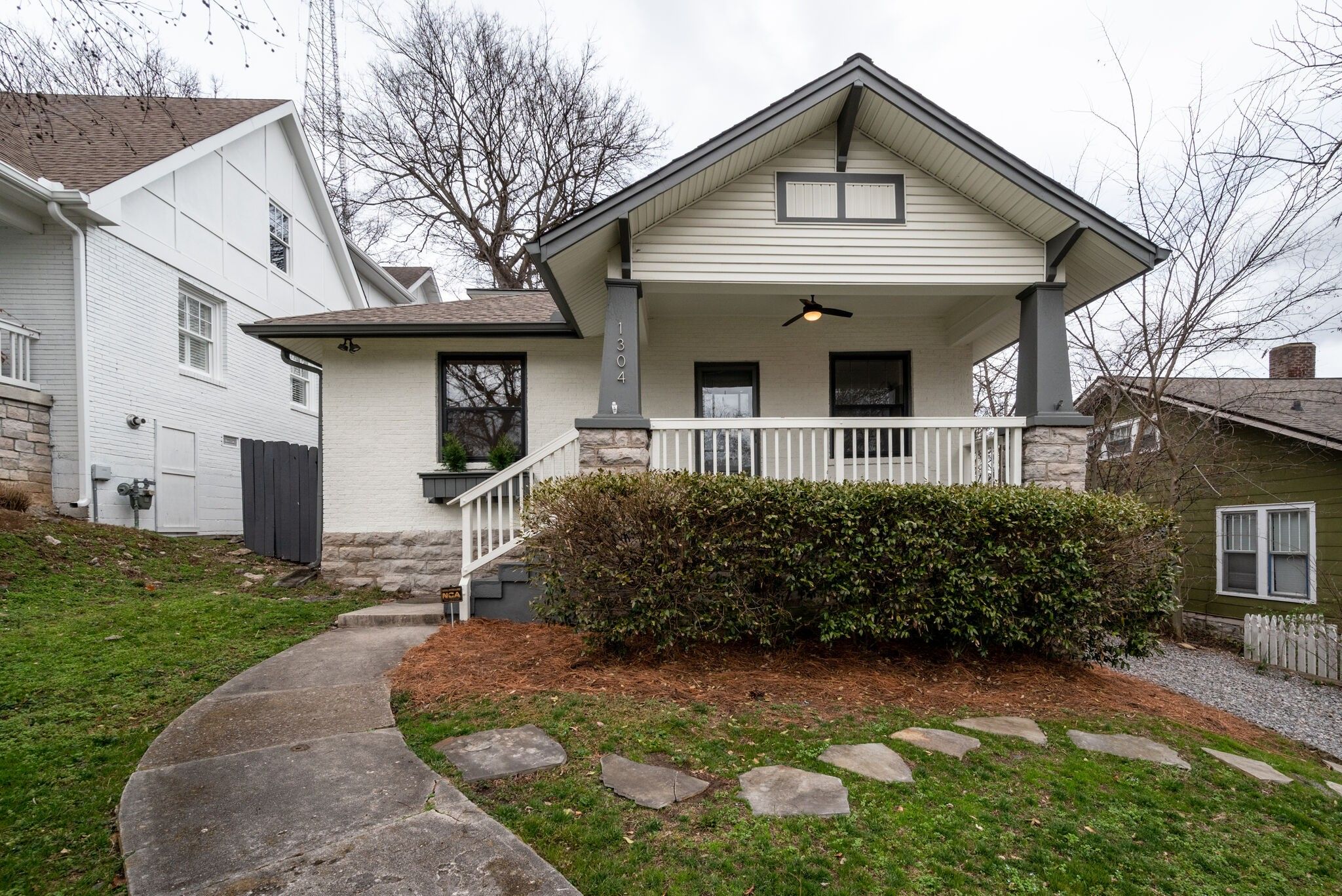 1304 Ashwood Ave
