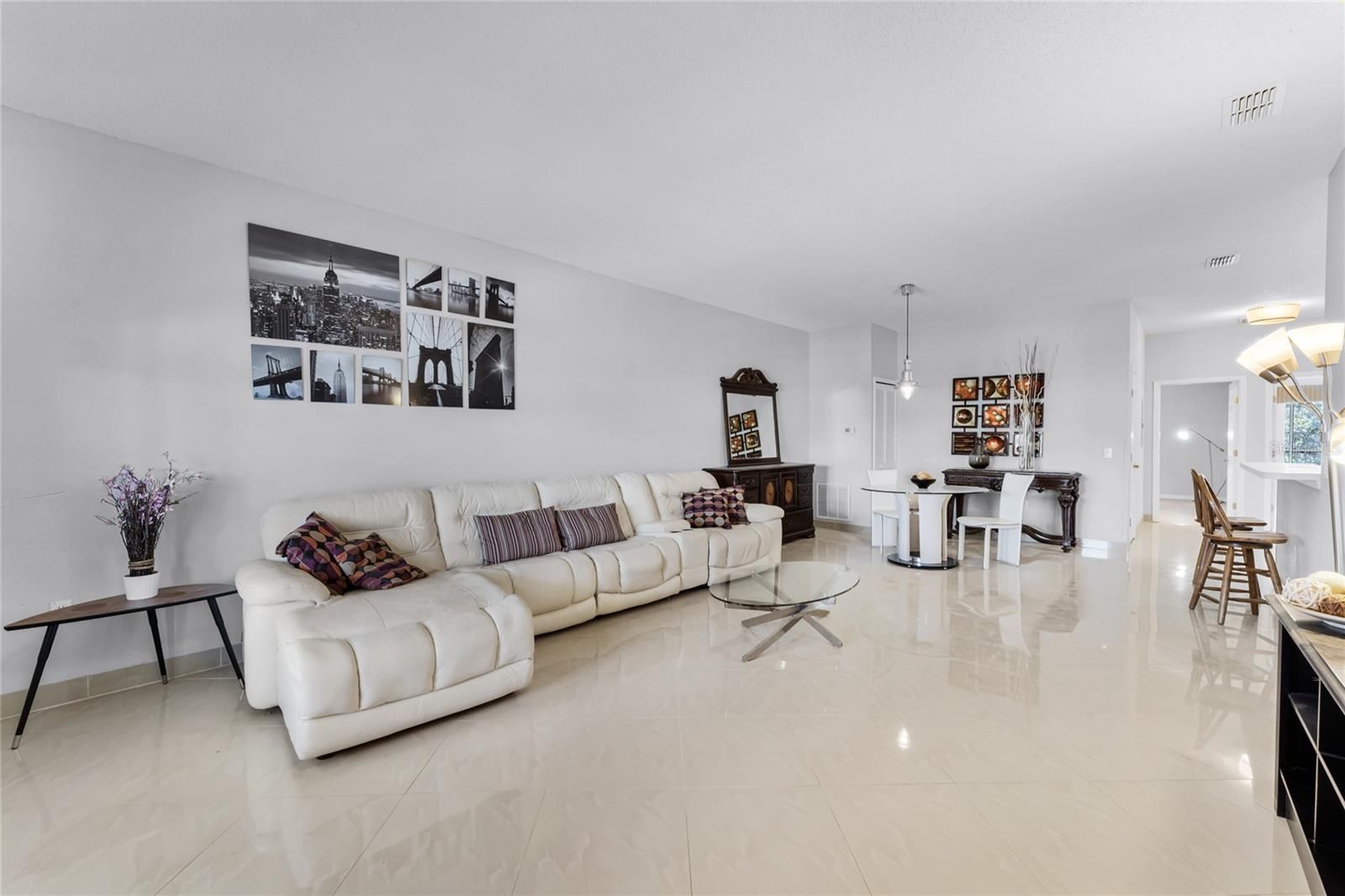 3153 Sun Lake Court