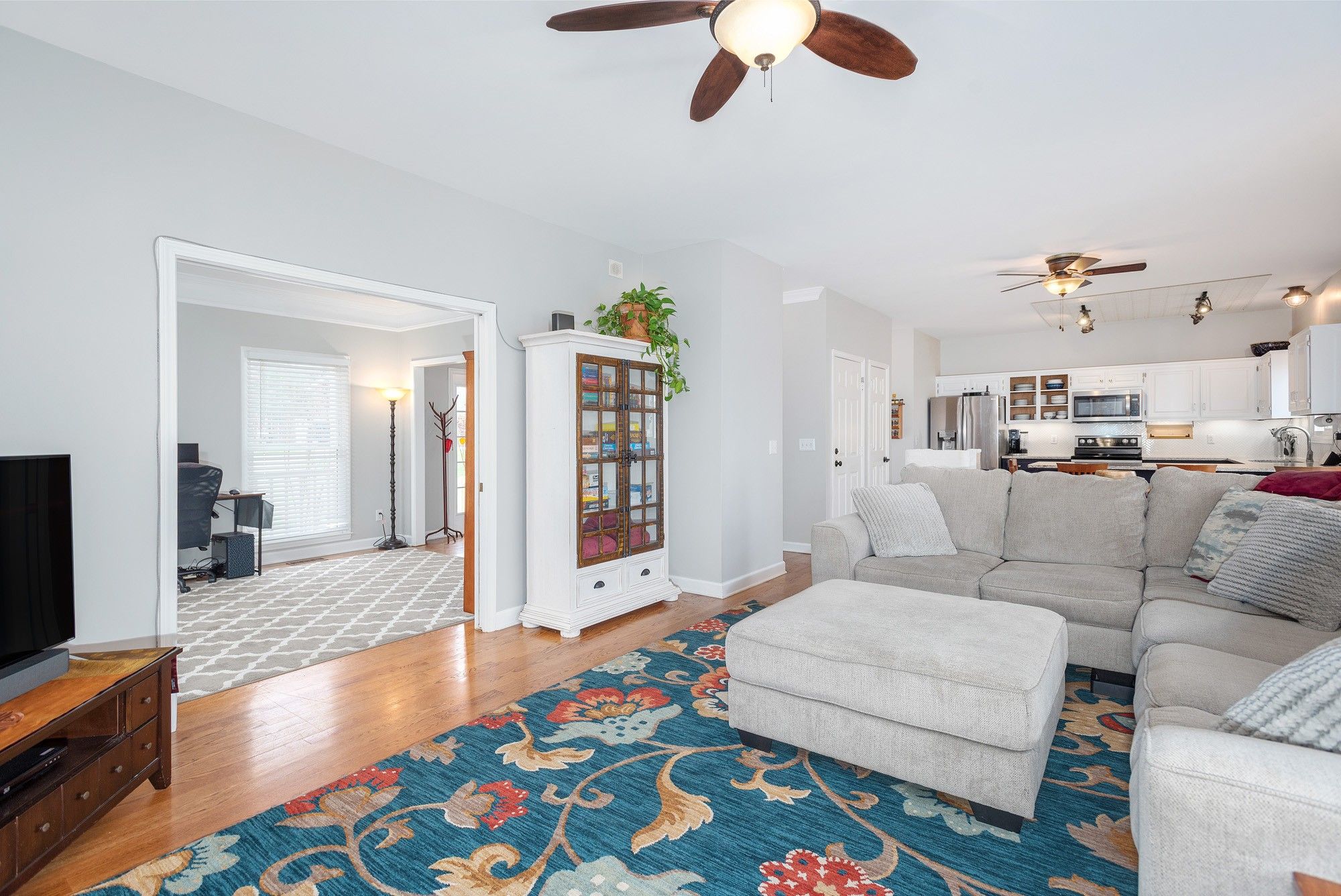 1304 Thoreau Ct