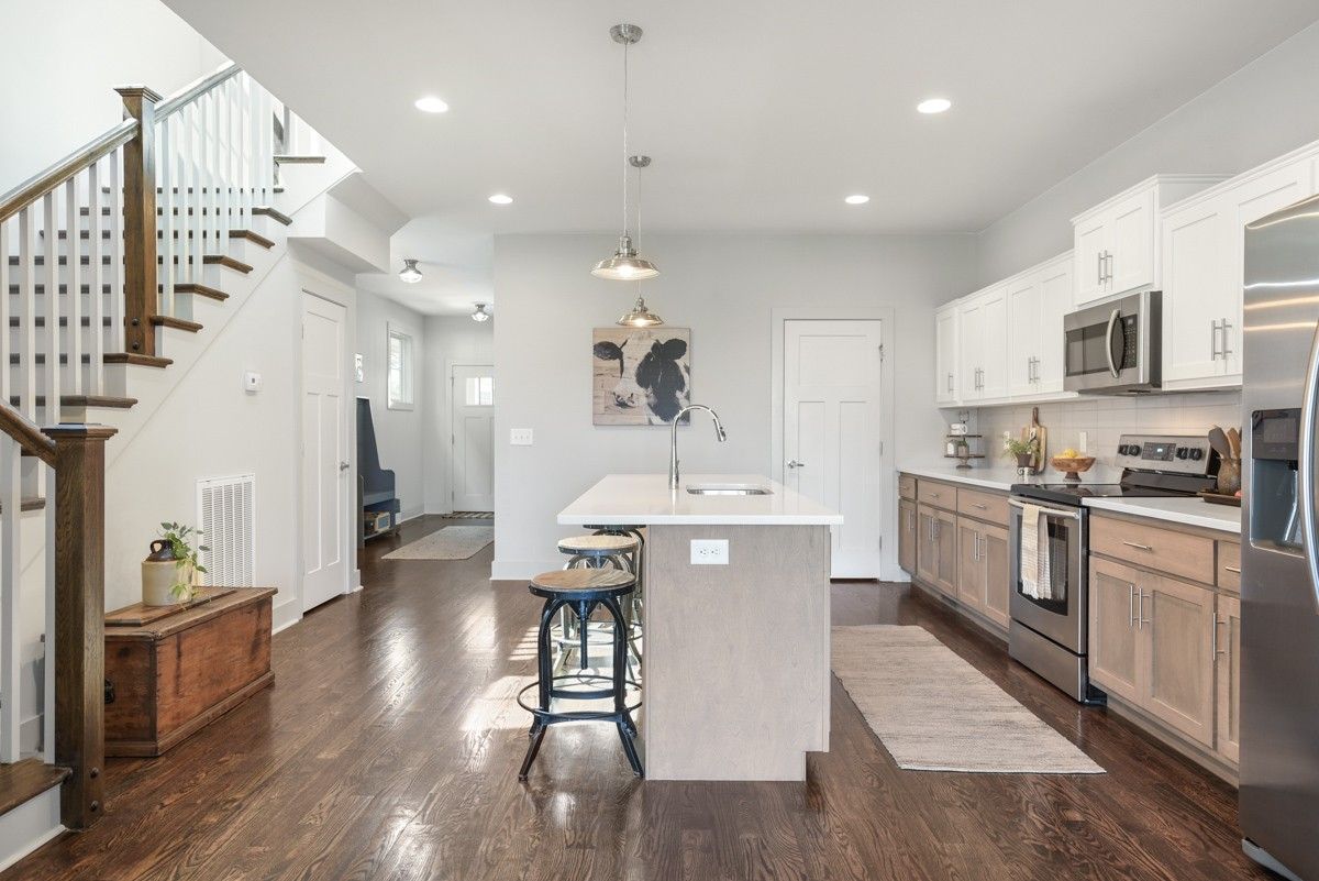 636 Vernon Ave