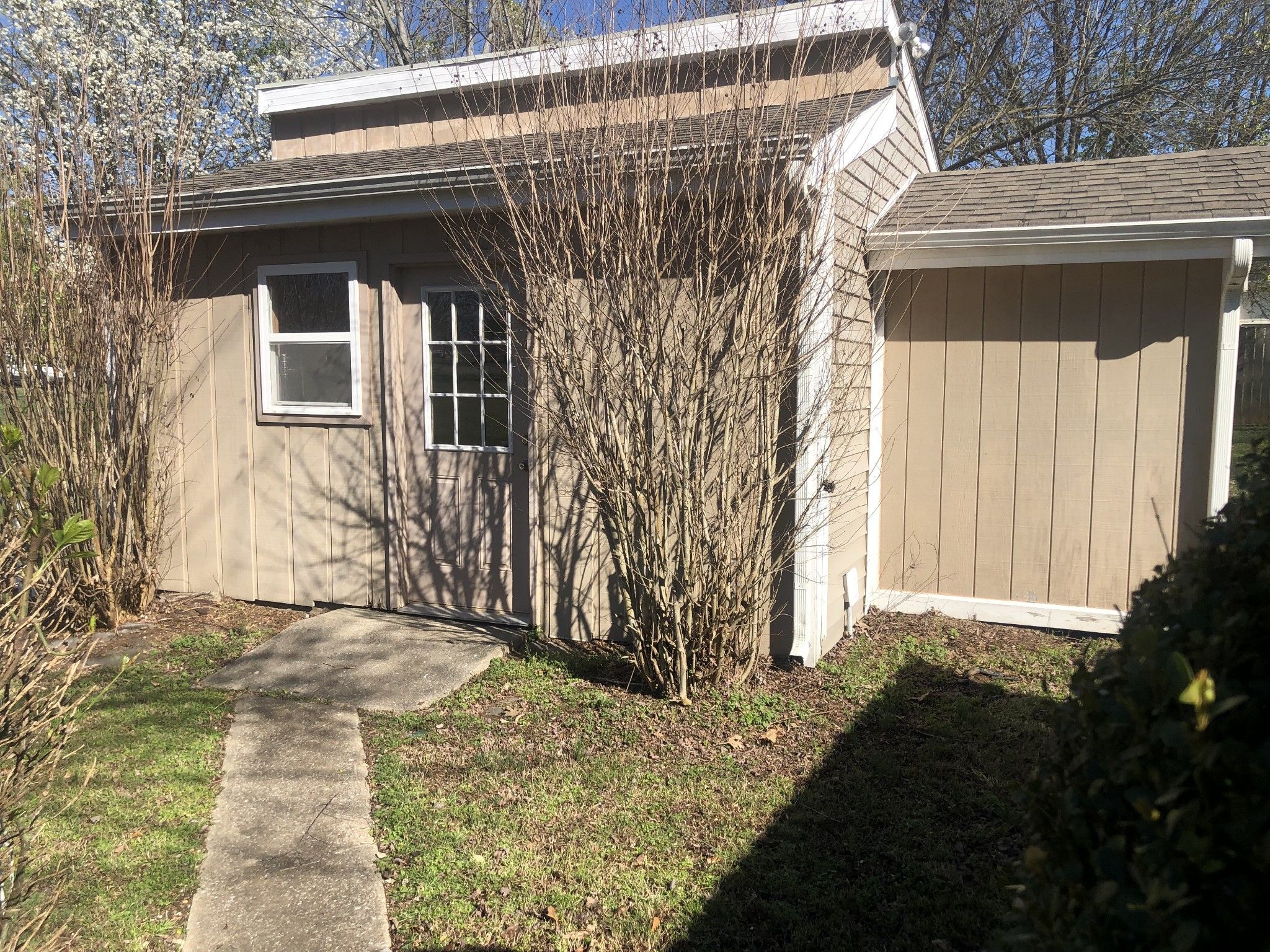 110 Rockwood Ter