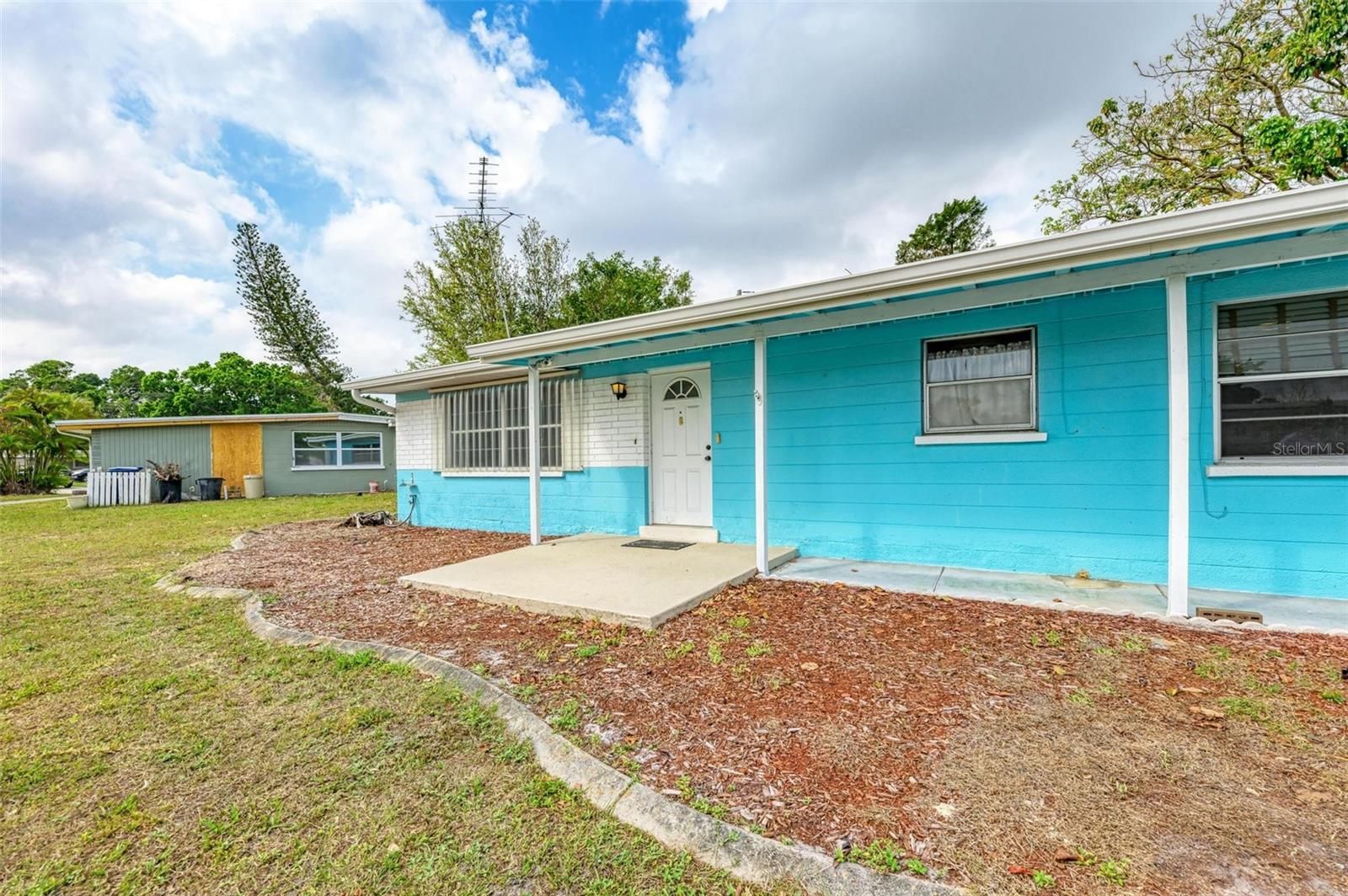 5416 3rd Street W