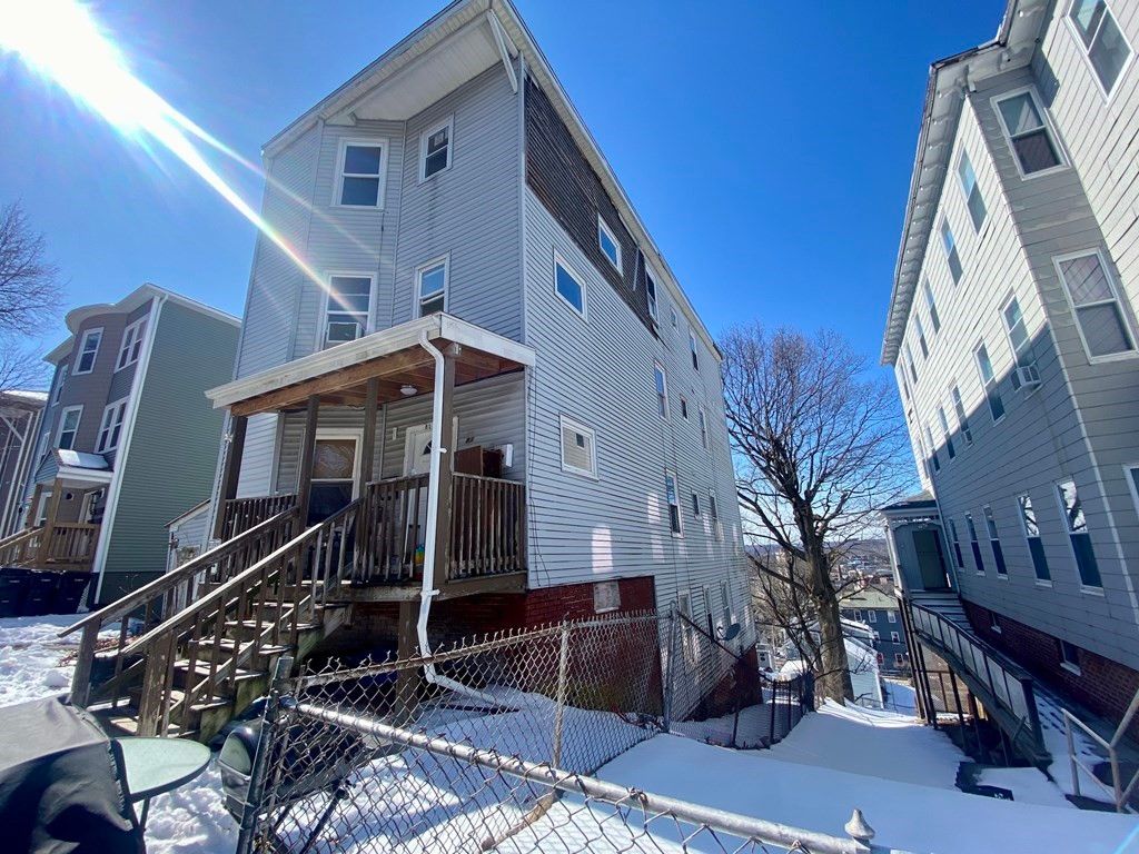 81 Merrifield St