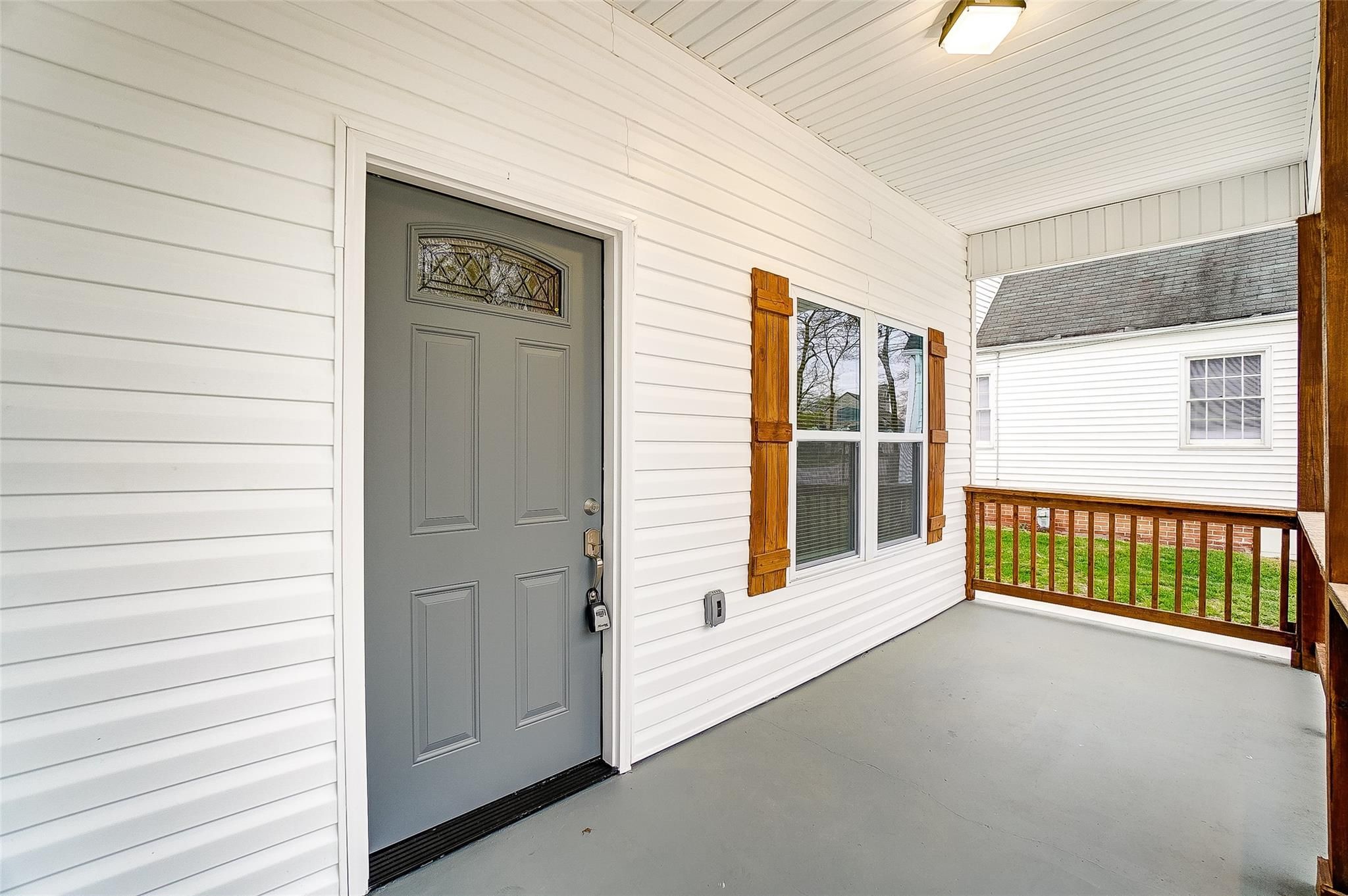 1305 Price Avenue
