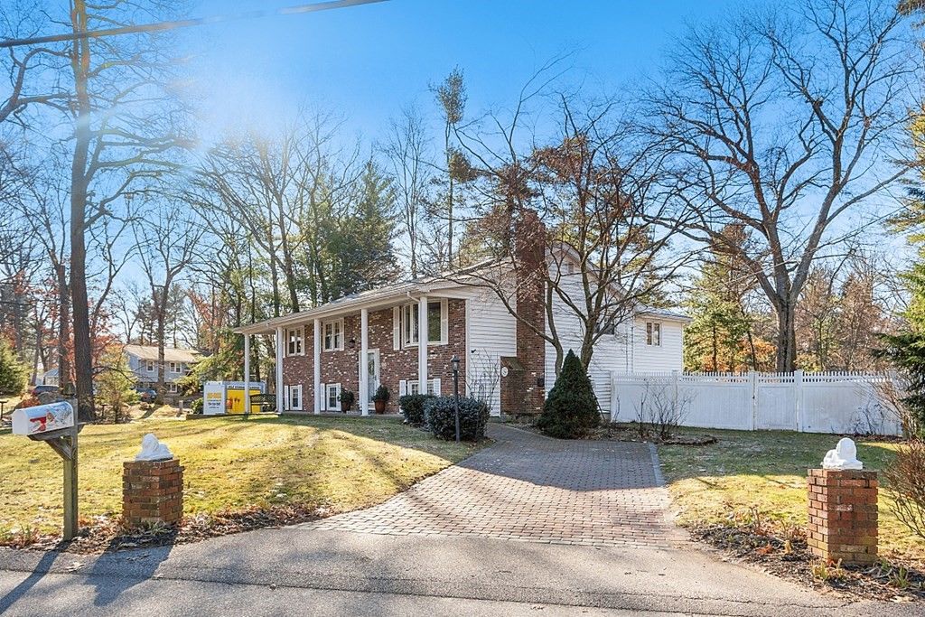 167 Horace Darling Drive