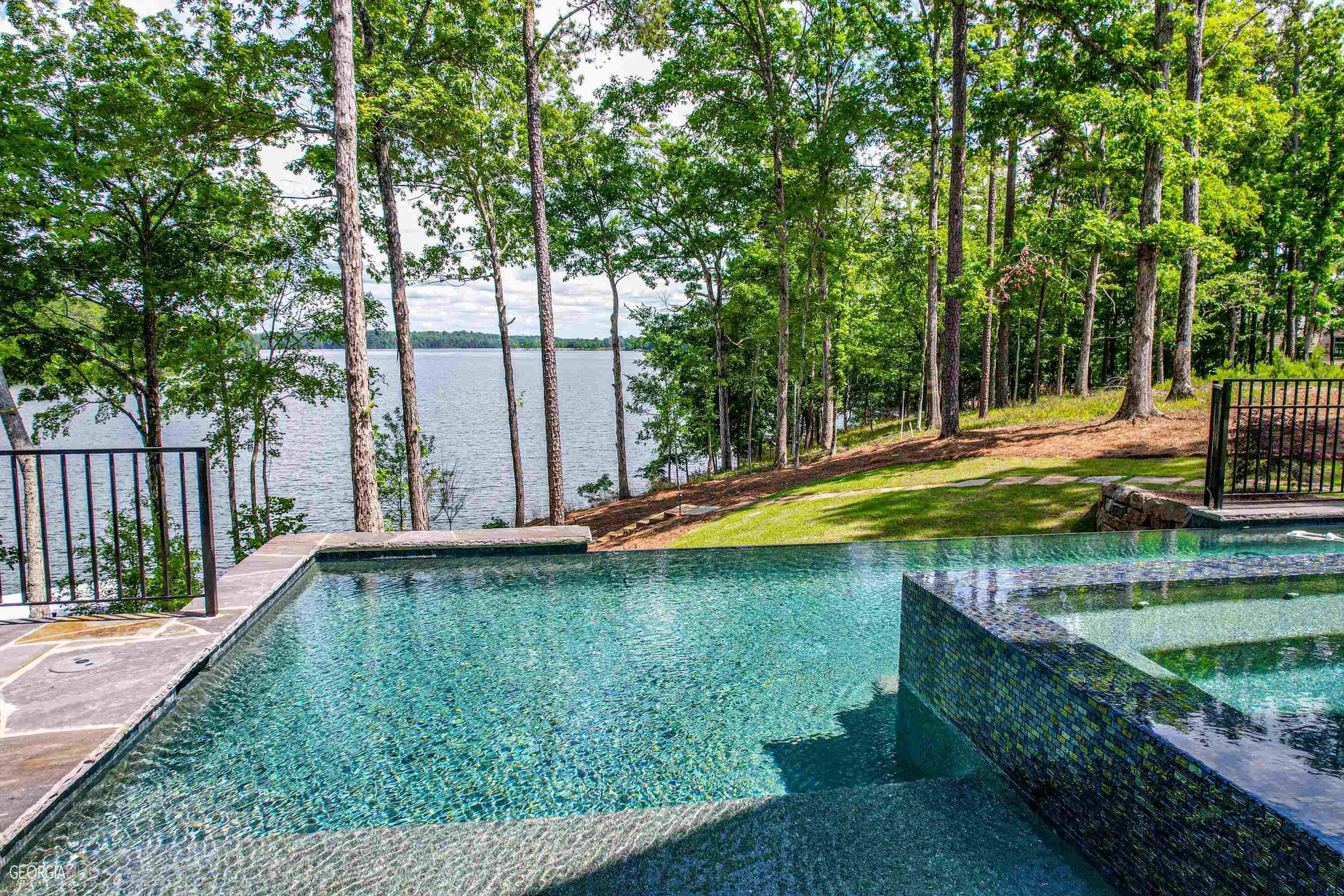 1140 Neary Ridge