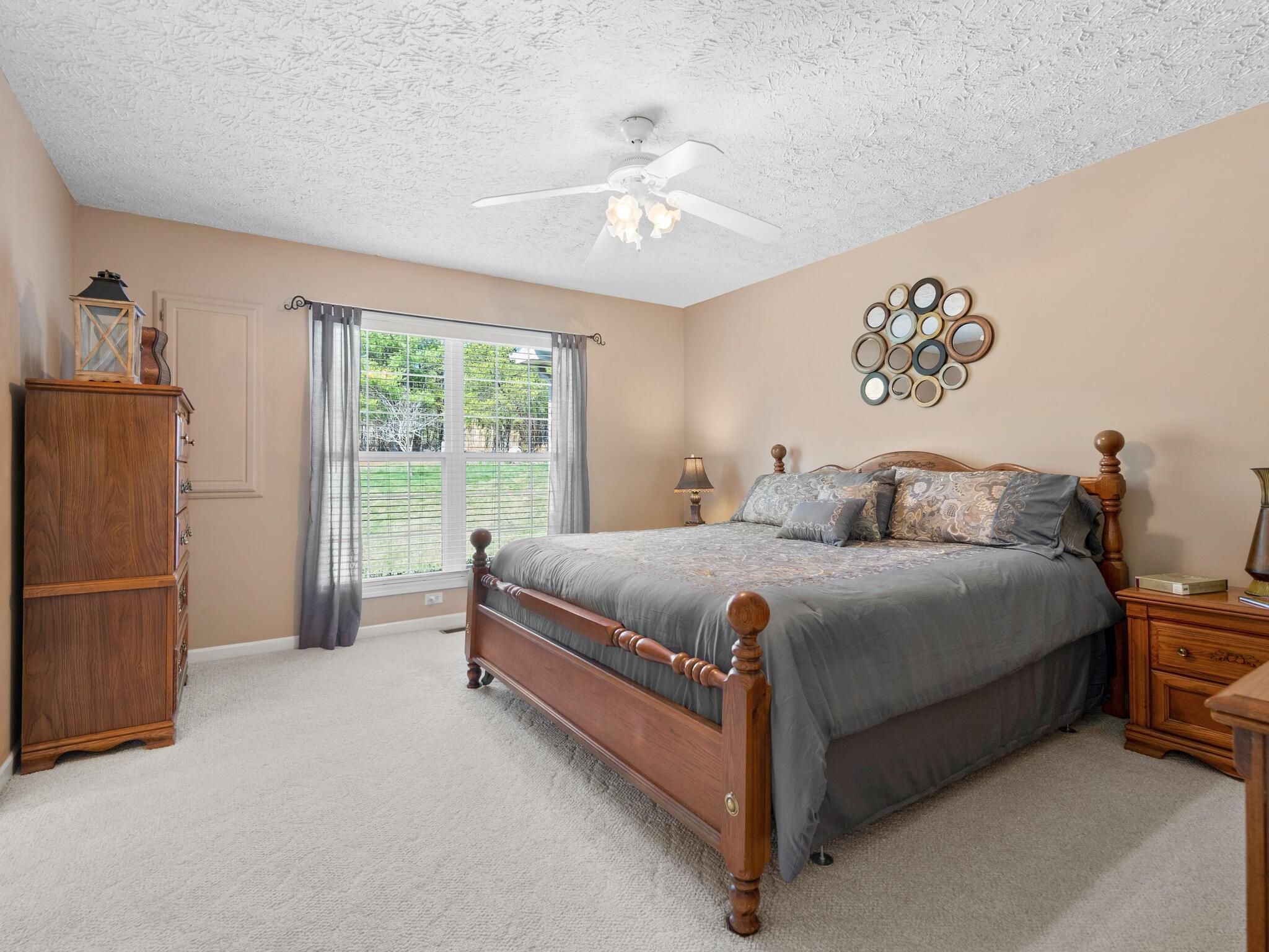 5 Spanish Oaks Drive