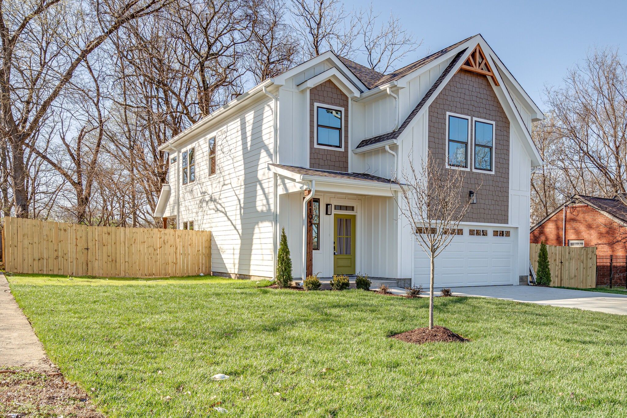 1195 Kenmore Pl