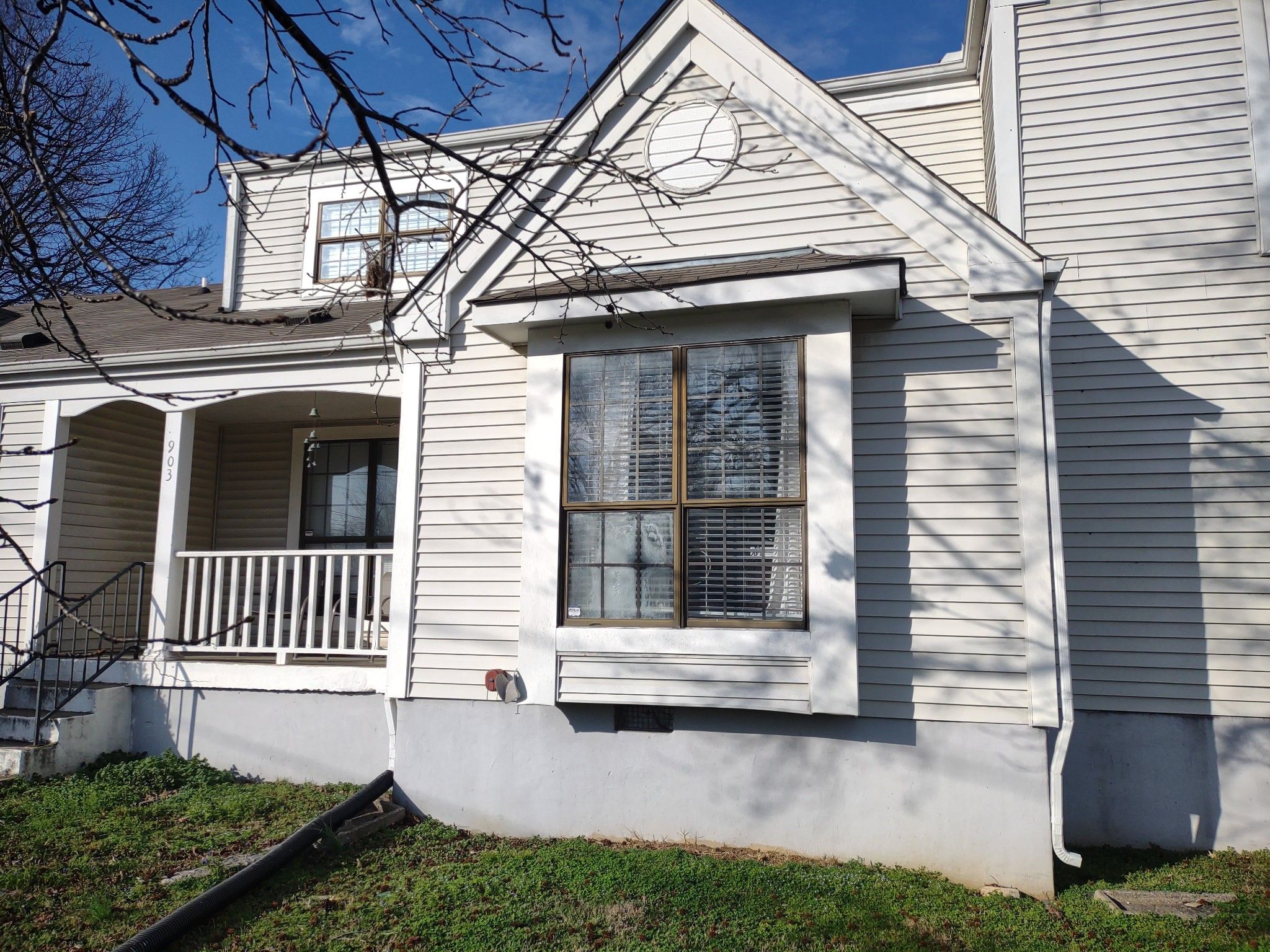 903 Rachels Pl