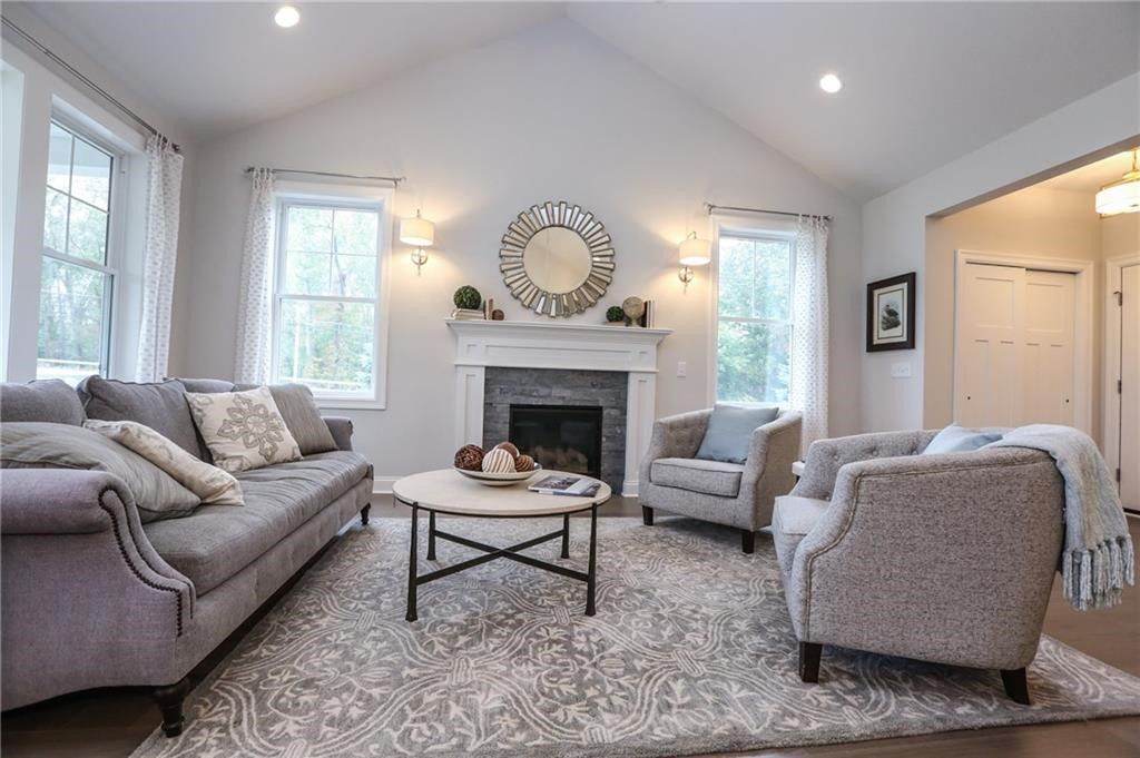 34 Chase Meadow Trail