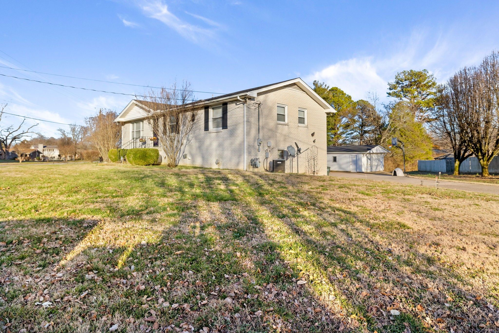 601 Des Moines Dr