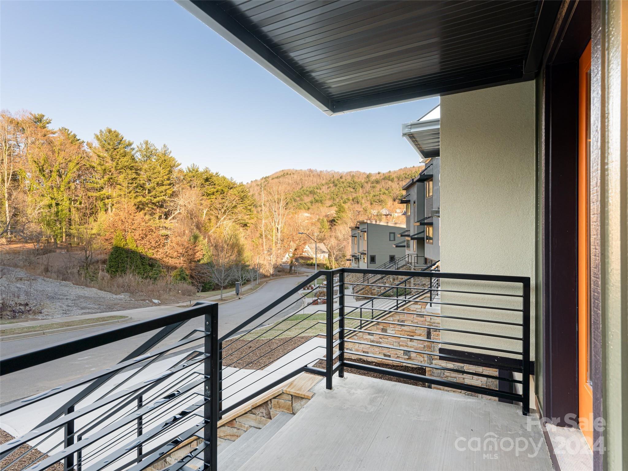 20 Macallan Lane