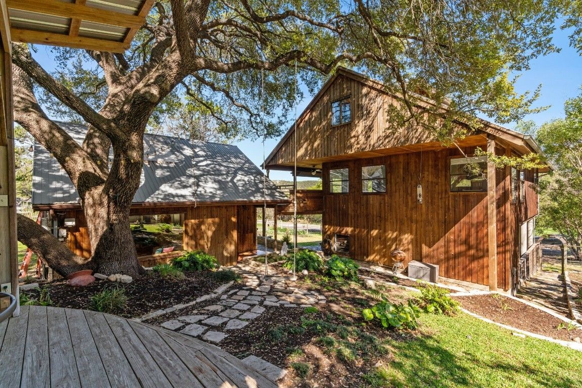 2702 De Soto Drive