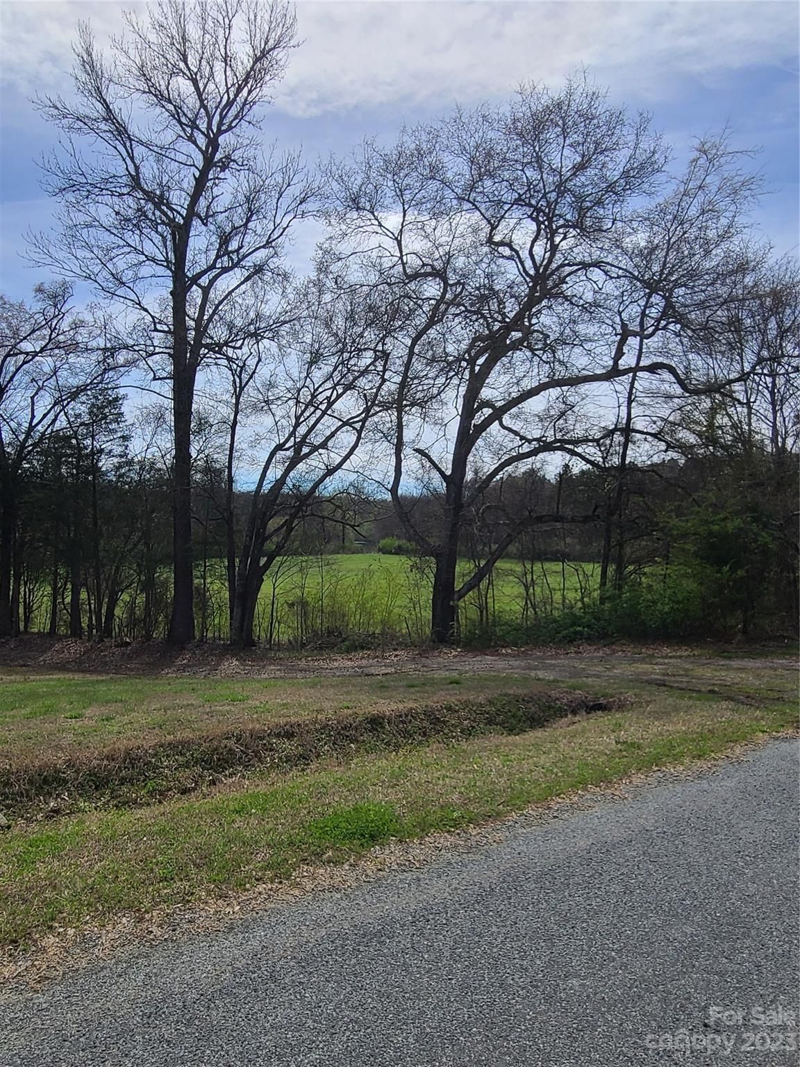2555 Biggers Road