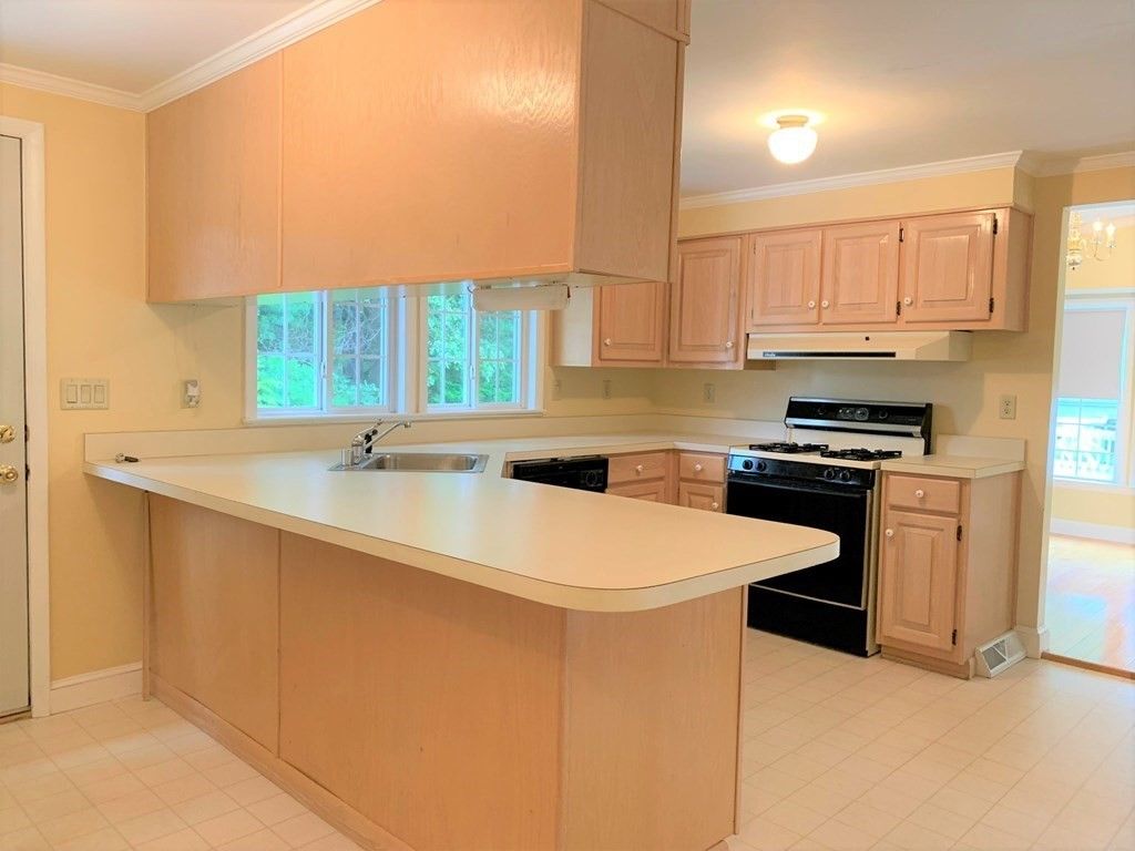 66 Trailwood Drive