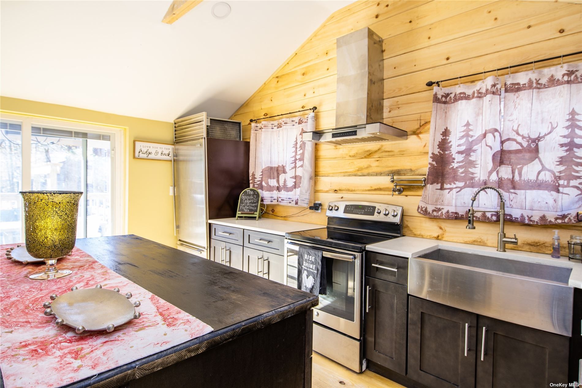 40 E Reindeer Trail