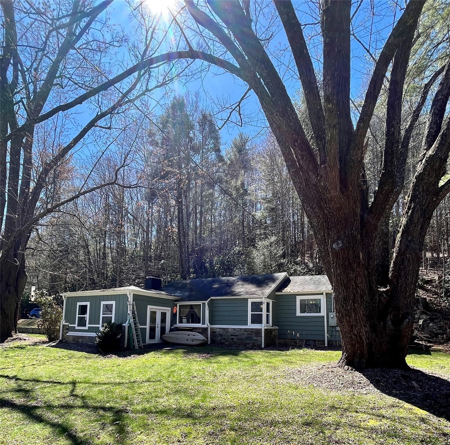 7081 Bearwallow Mountain Road