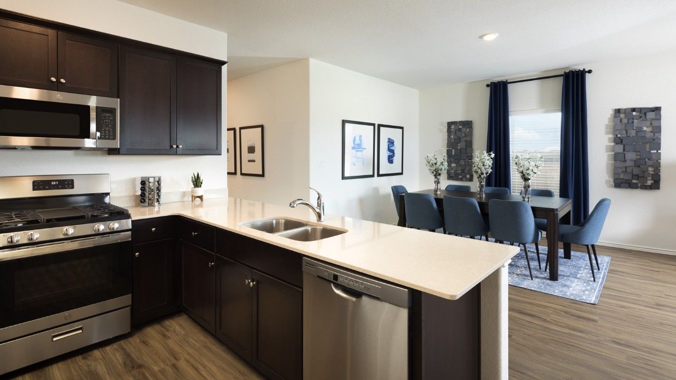 14404 Dora Amellia Cove