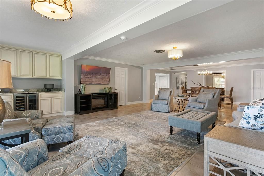 4038 Shorecrest Drive