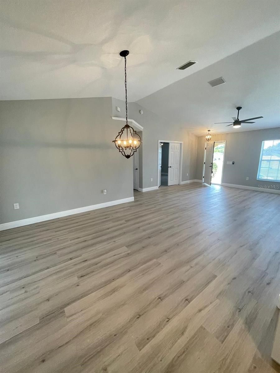 8351 SW 135th Loop