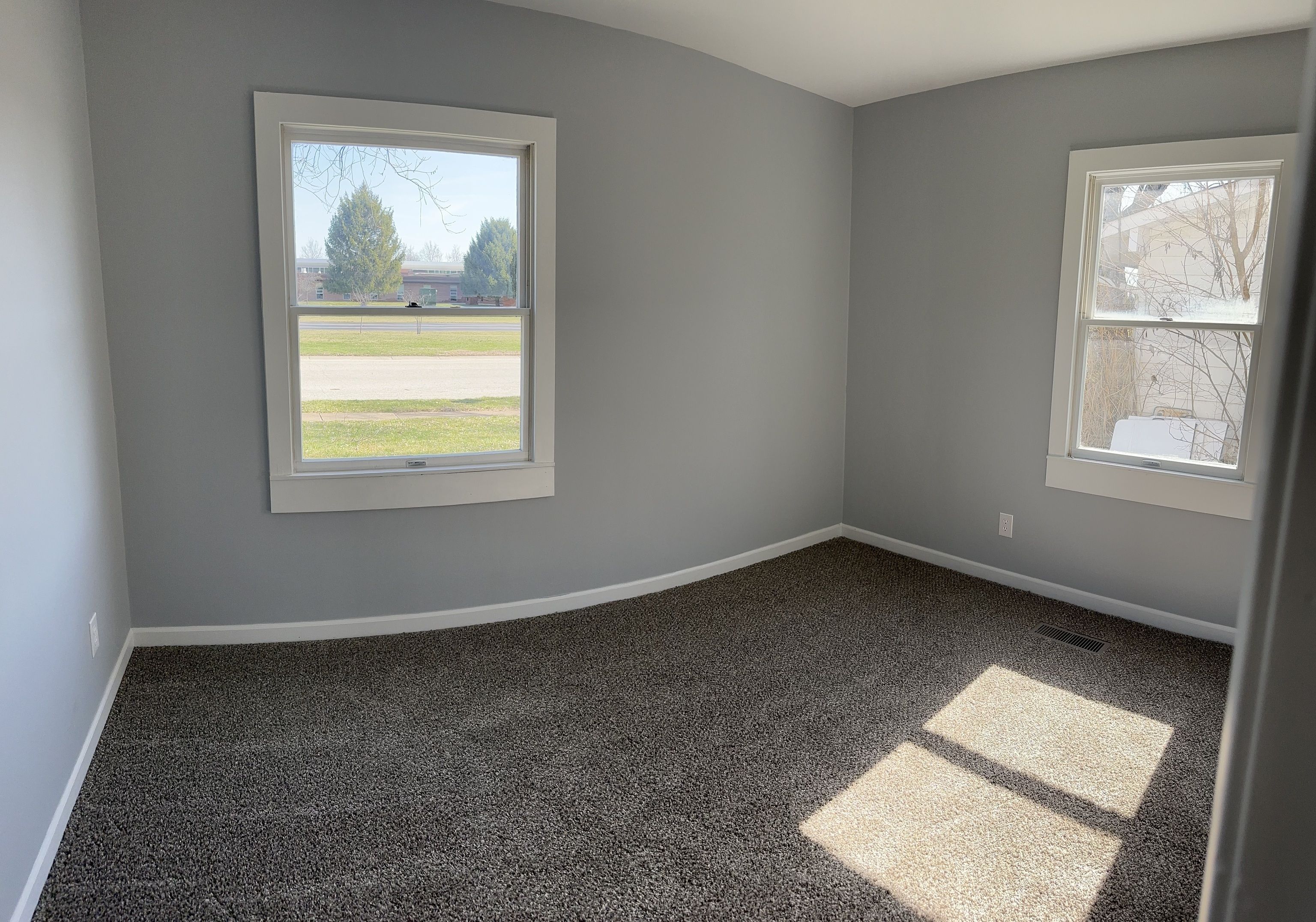 812 Longfellow Lane