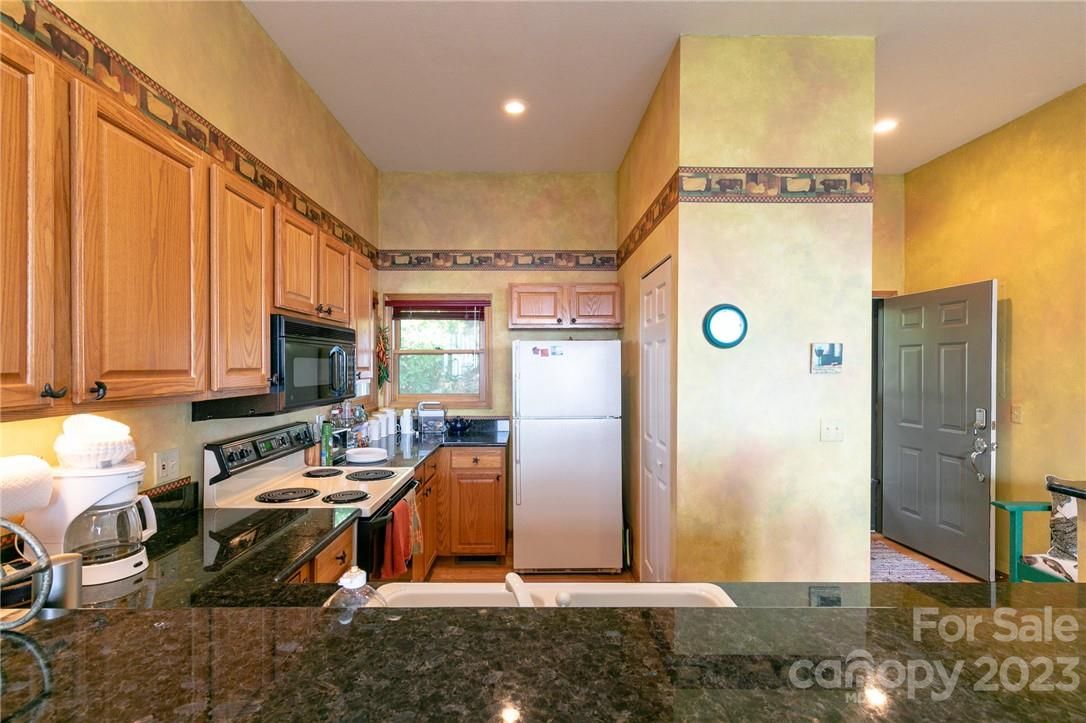 140 Slickrock Road