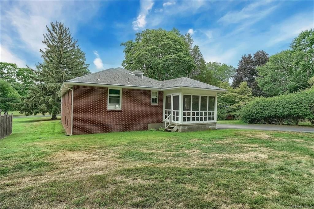 3 Lake Road