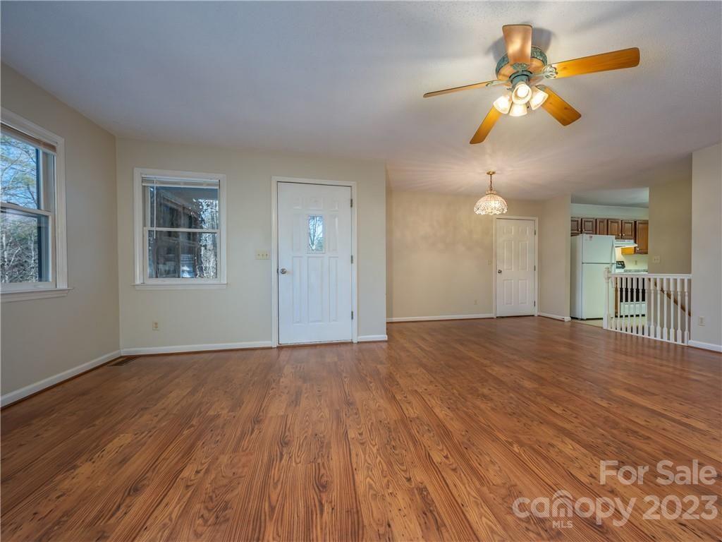 124 Mcdaniel Court