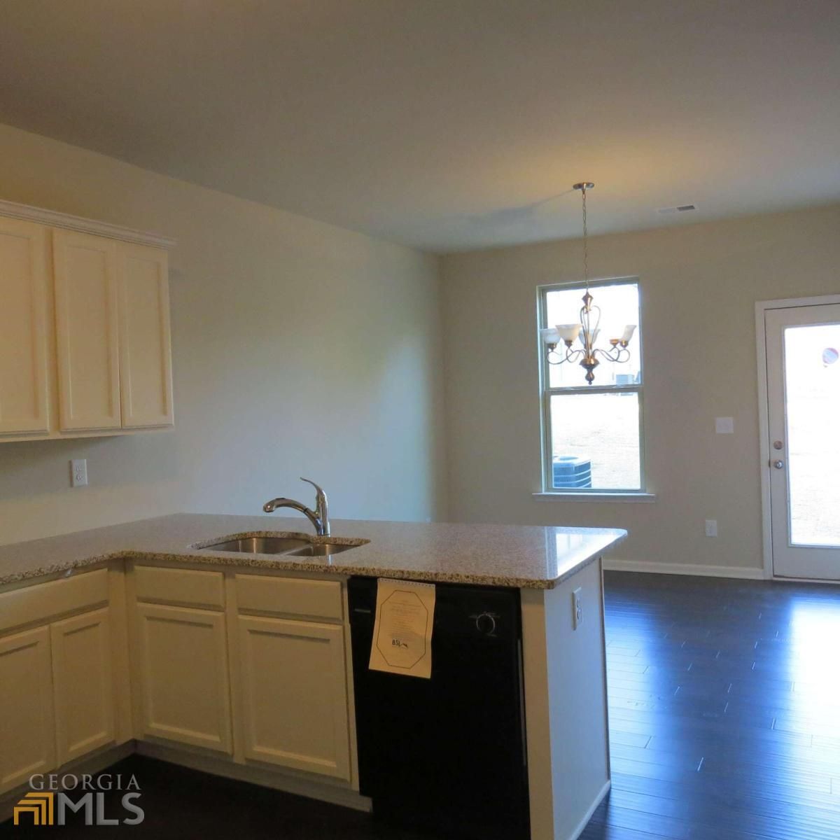746 Sundial Lane