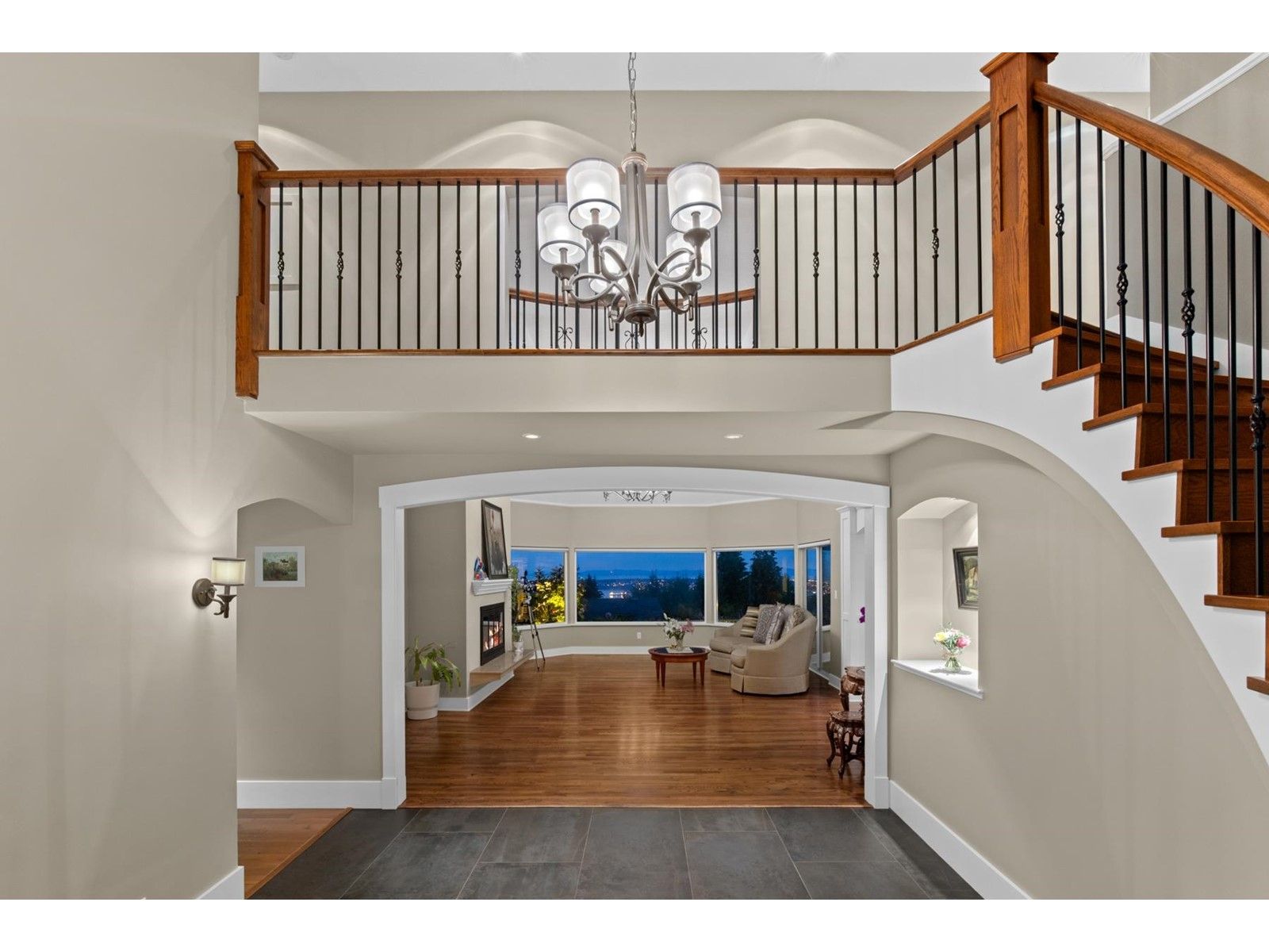 1110 HIGHLAND PLACE