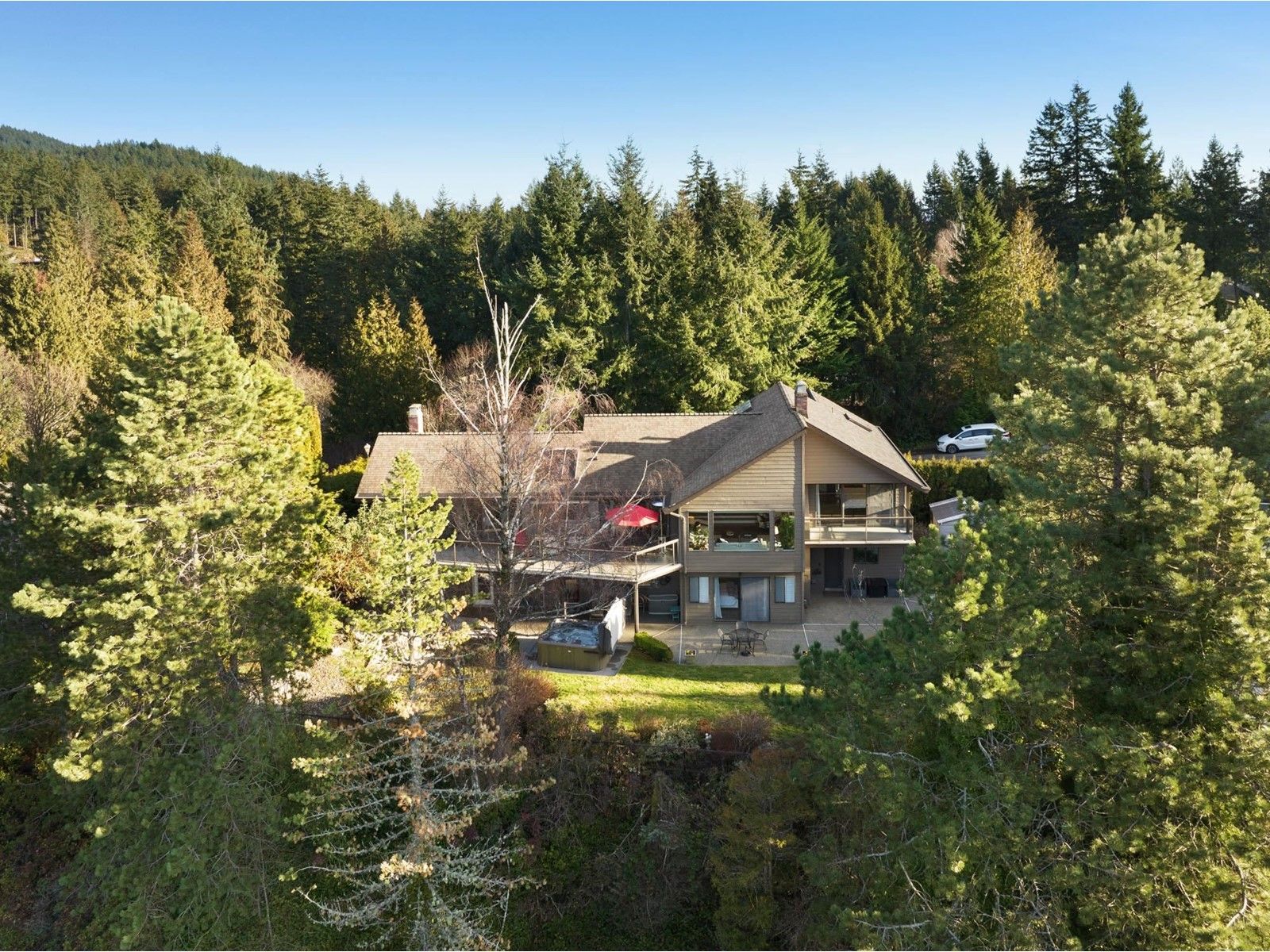 4711 WOODBURN COURT