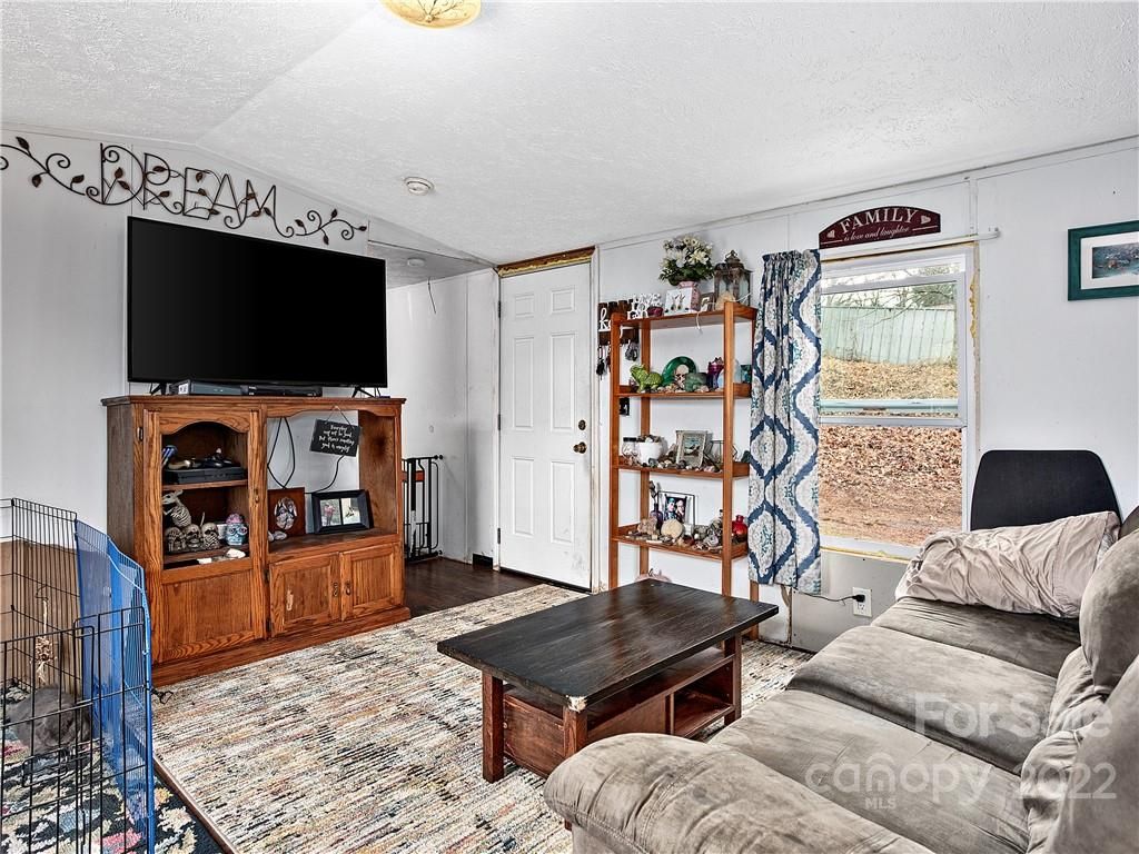 950 Hutch Mountain Road