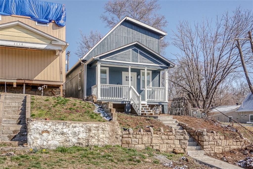 1116 Splitlog Avenue