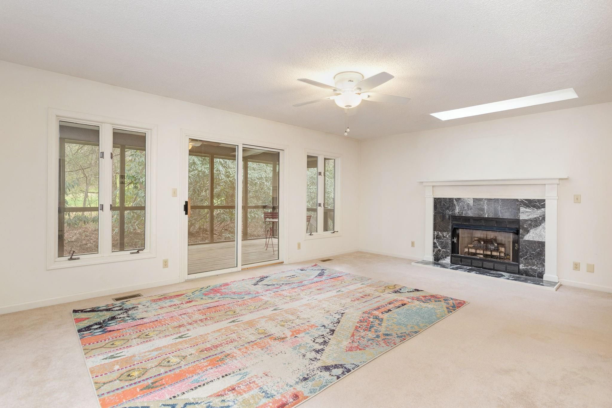 92 Surrey Lane