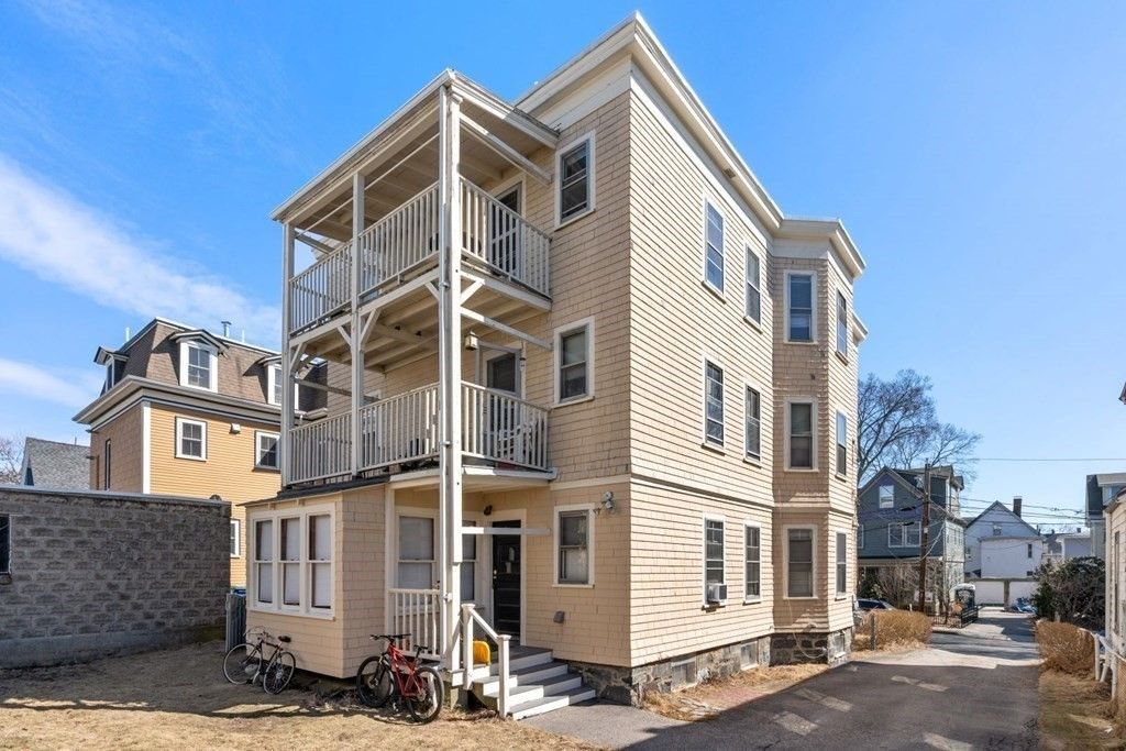 15 Claremon St