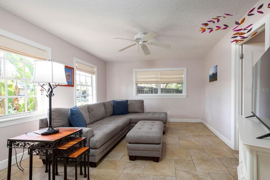 25 Minnehaha Circle