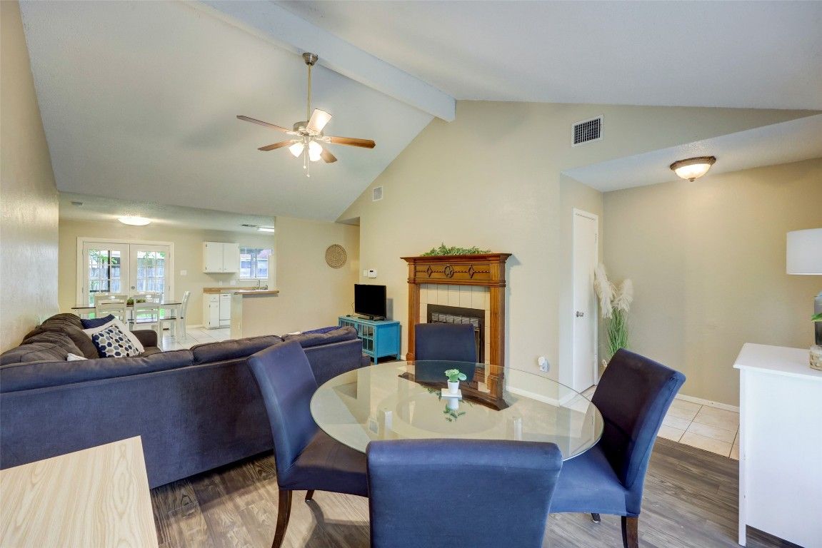 1402 Theodora Cove