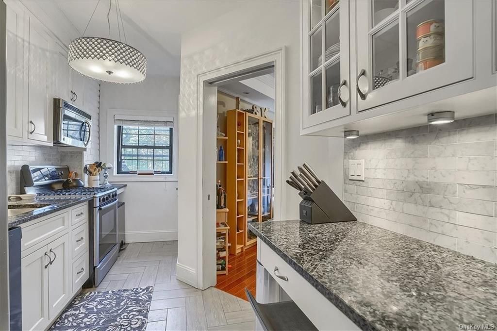 1444 Boston Post Road