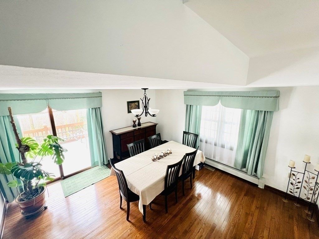 17 Alderbrook Ln
