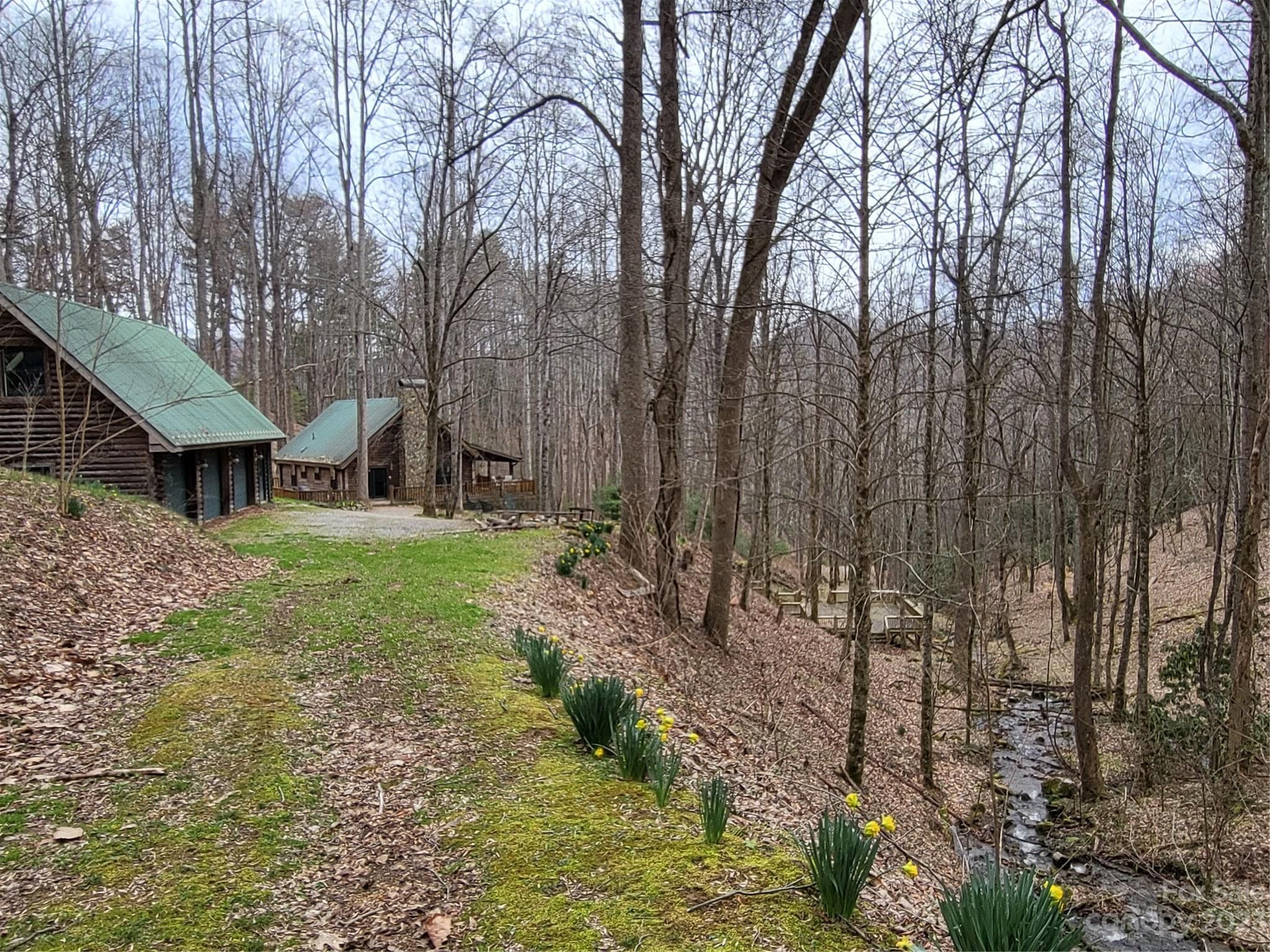 682 Rock House Road