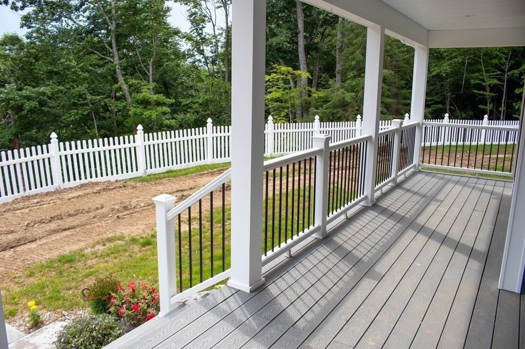 242b East County Rd