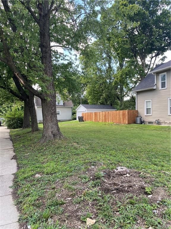 1102 N Rural Street