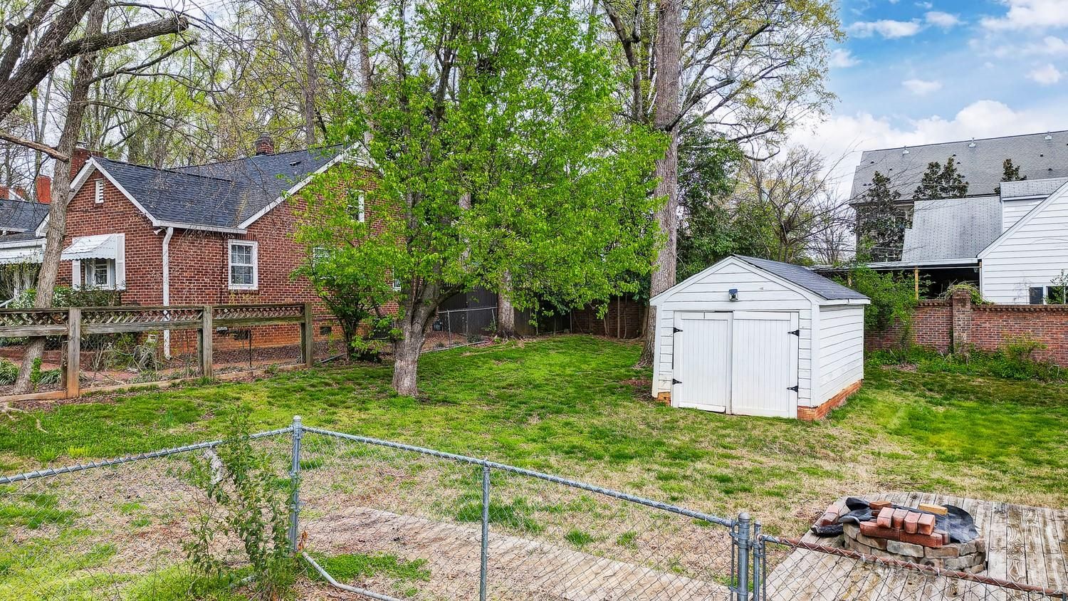 2728 Park Road