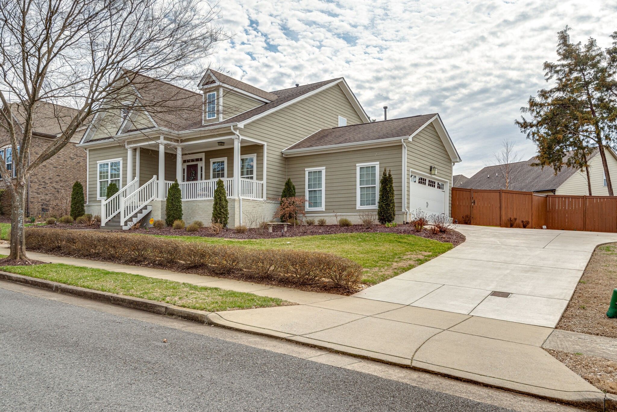 8320 Elmcroft Ct