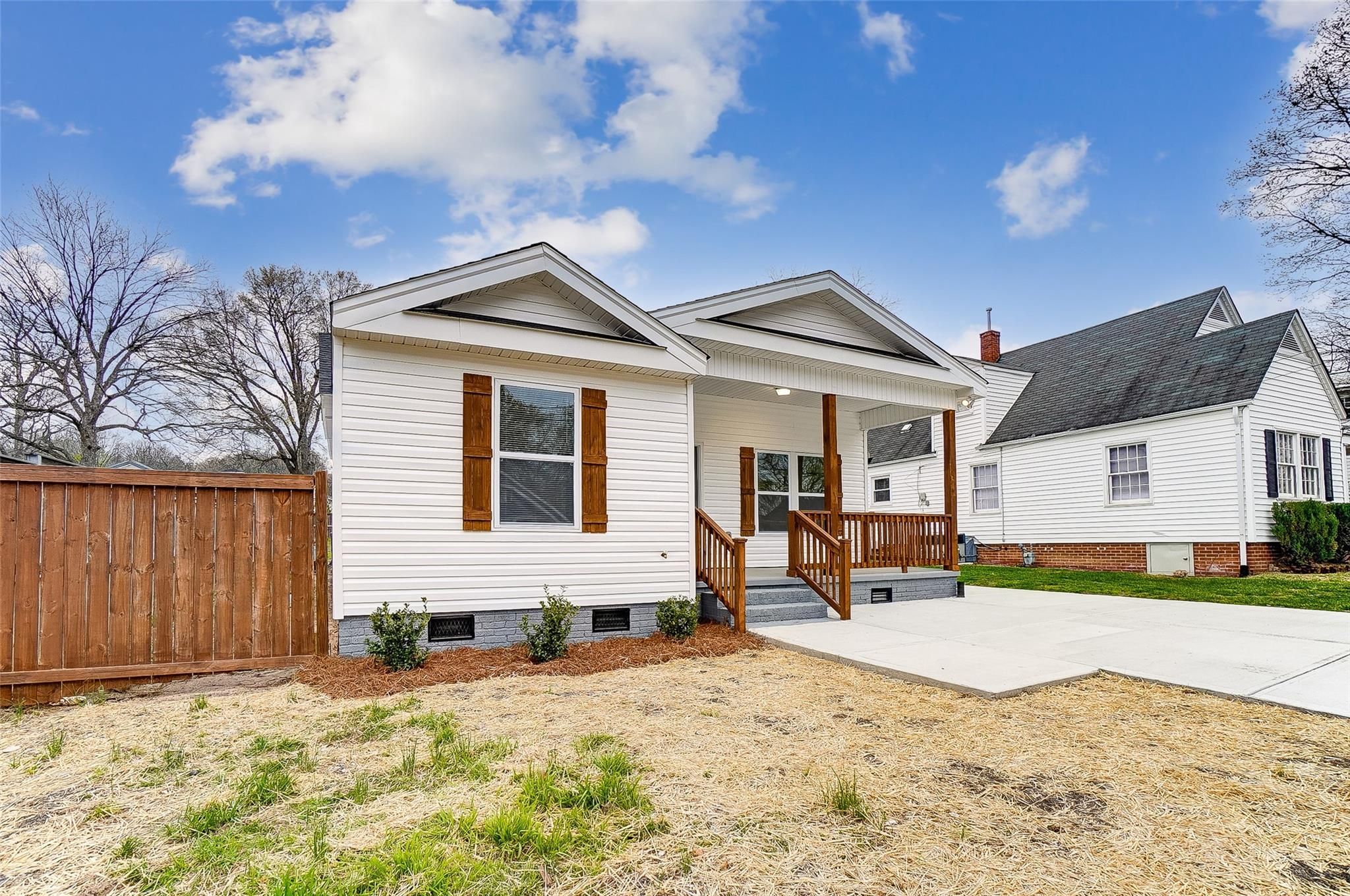 1305 Price Avenue