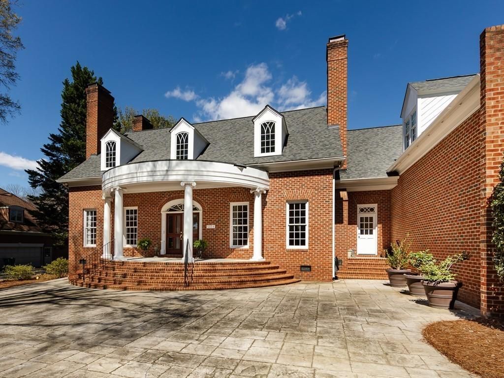 5224 Providence Country Club Drive